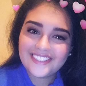 Meet your Posher, Pia